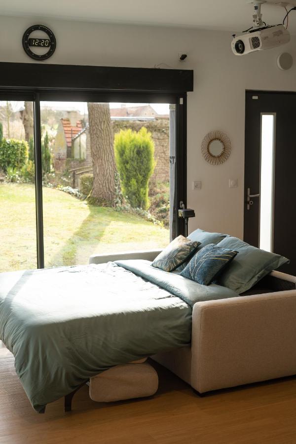 Capsule Nature & Photos - Jacuzzi - Netflix & Home Cinema - Ps5 & Jeu Thun-Saint-Martin ภายนอก รูปภาพ